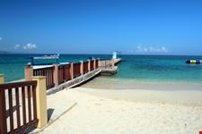 Doctor Cave Beach