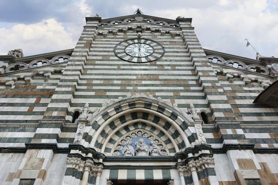 Duomo Prato marcovarro - Shutterstock.com marcovarro