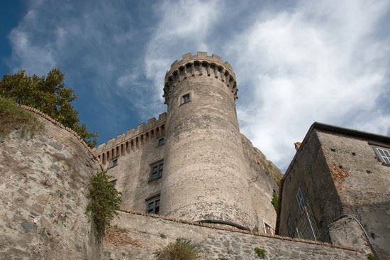 Castello Orsini-Odescalchi Bracciano Andrea Visconti - Shutterstock.com Andrea Visconti