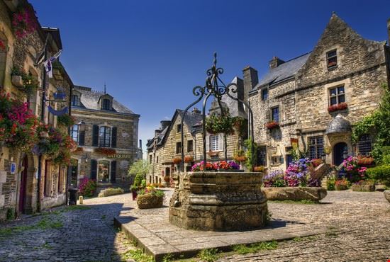  Rochefort-en-Terre Rolf E. Staerk - Shutterstock.com Rolf E. Staerk