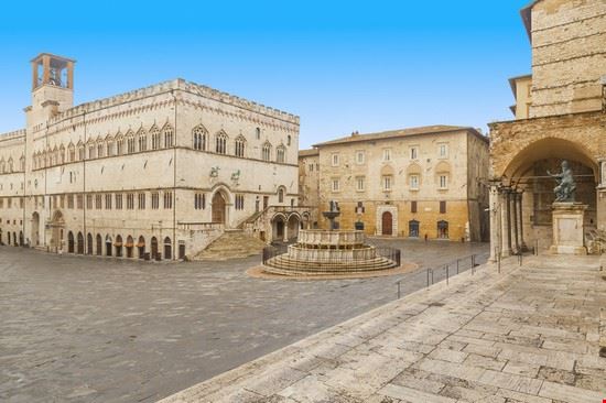  Trevi lorenzobovi - Shutterstock.com lorenzobovi