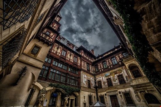 Castello di Peles Brasov Alex Streinu - Shutterstock.com Alex Streinu