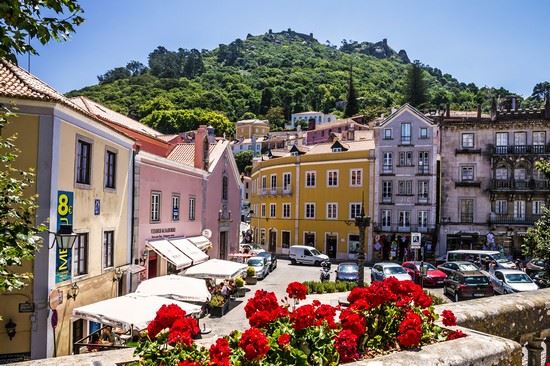Sintra e i suoi siti Sintra Vlada Zhikhareva / Shutterstock.com Vlada Zhikhareva / Shutterstock.com
