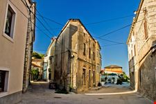 Susak