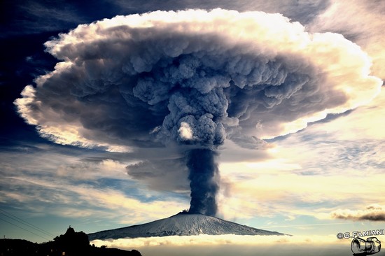 Sensazioni, Etna in eruzione