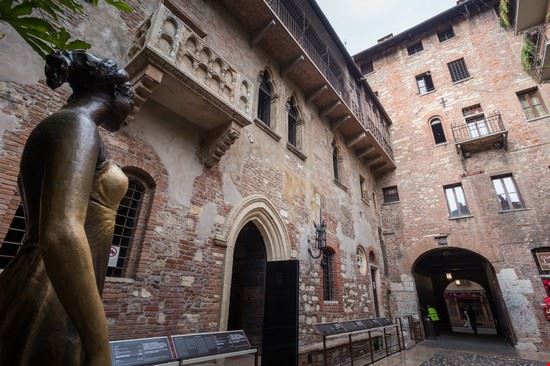 Balcone di Giulietta Verona Kanuman - Shutterstock.com Kanuman