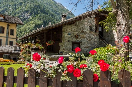 Centro storico Alagna Valsesia gab90 - Shutterstock.com gab90