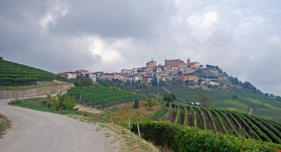 Langhe - Helge Høifødt - Helge Høifødt - CC BY-SA 3.0