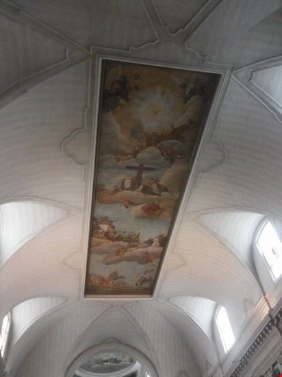  Interno, affresco sul soffitto  