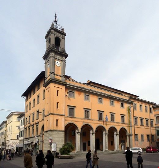 Palazzo Stefanelli - Wikimedia Commons - Wikimedia Commons - Wikimedia Commons