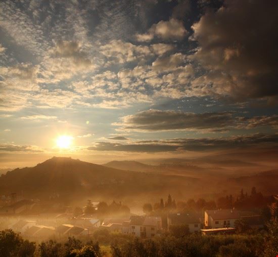  Carmignano Shutterstock.com - Shutterstock.com Shutterstock.com