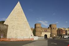 roma piramide cestia