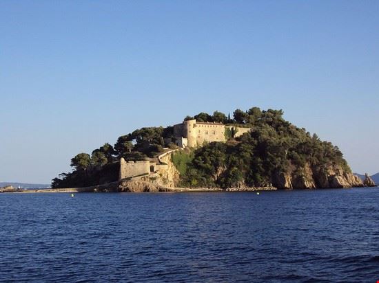 Forte di Brégançon Bormes-les-Mimosas Patrub01 - CC BY-SA 3.0 Patrub01