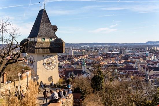  Graz Lisa S. - Shutterstock.com Lisa S.