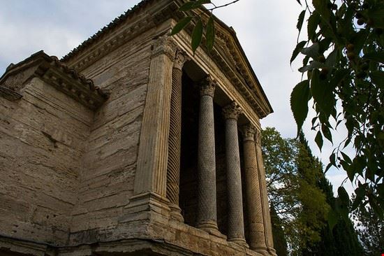 Tempietto del Clitunno Campello sul Clitunno acup reip - Creative Commons acup reip