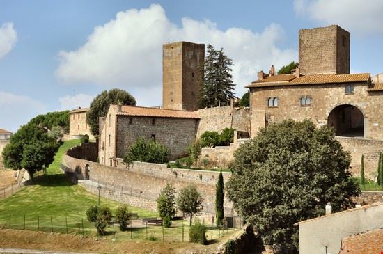  Tuscania maurizio - Shutterstock.com maurizio