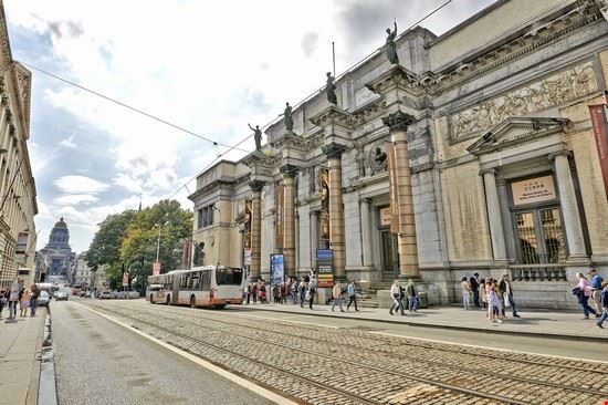  Brussels pbombaert / Shutterstock.com pbombaert / Shutterstock.com