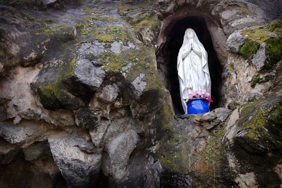 Lourdes eric1513 - Shutterstock.com eric1513