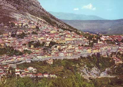 Veduta panoramica del paese