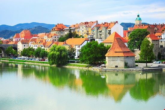  Maribor joyfull - Shutterstock.com joyfull