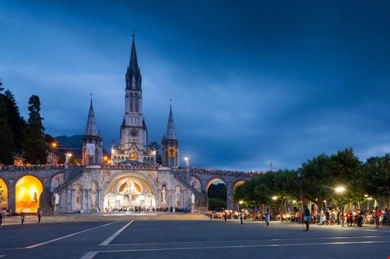Our Lady of Lourdes Lourdes Oscity - Shutterstock.com Oscity