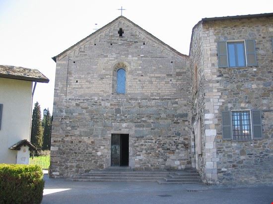 Abbazia di Piona Colico Giorces - Pubblico dominio Giorces