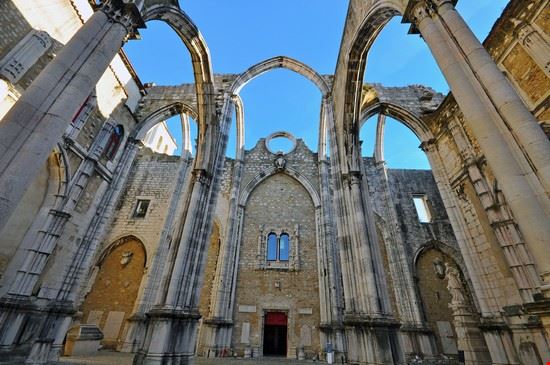 Igreja Do Carmo (Chiesa del Carmine) Lisbona Arseniy Krasnevsky - Shutterstock.com Arseniy Krasnevsky
