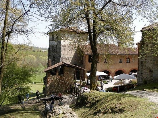 Monastero di Torba Gornate-Olona RoyalMailShip - CC BY-SA 3.0 RoyalMailShip