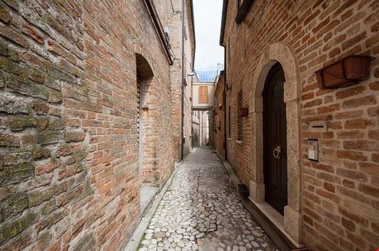  Cupra Marittima pio3 - Shutterstock.com pio3