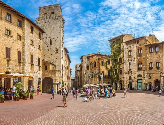  San Gimignano leoks - Shutterstock.com leoks