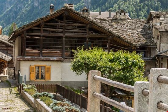  Alagna Valsesia gab90 - Shutterstock.com gab90