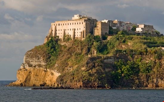  Procida J.Schelkle - Shutterstock.com J.Schelkle