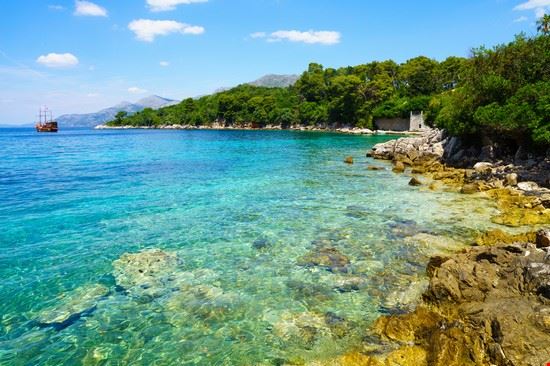  Dubrovnik RnDmS - Shutterstock.com RnDmS