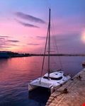 Catamarano a vela