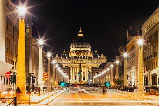St Peter's Basilica Rome Shutterstock.com 