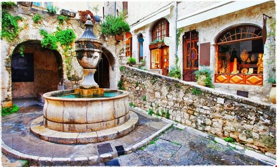  Saint-Paul-de-Vence leoks - Shutterstock.com leoks