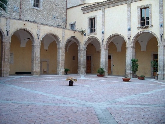 Chiostro del Palazzo degli Scolopi