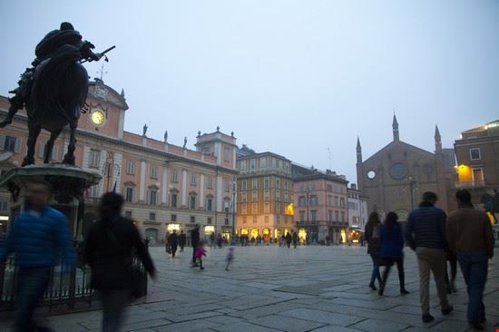  Piacenza Ana del Castillo / Shutterstock.com Ana del Castillo / Shutterstock.com