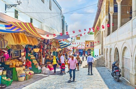 Il Suk e la Medina - eFesenko / Shutterstock.com - eFesenko / Shutterstock.com