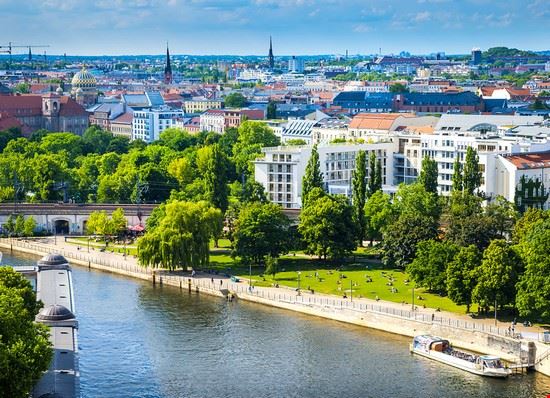 Potsdam Berlino Seqoya / Shutterstock.com Seqoya / Shutterstock.com