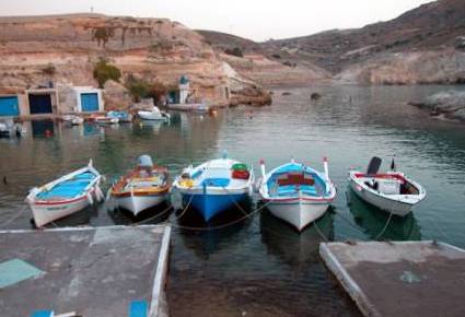 porticciolo a milos