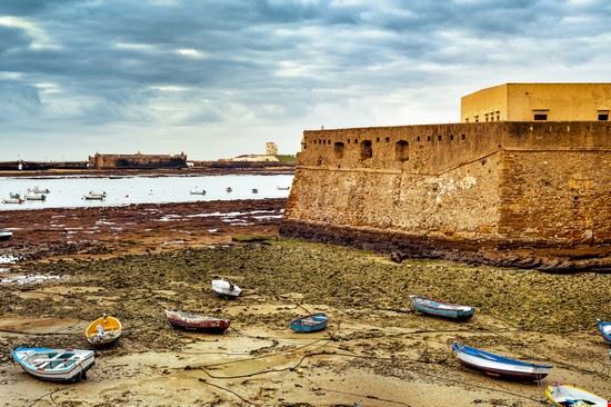  Cádiz nito - Shutterstock.com nito