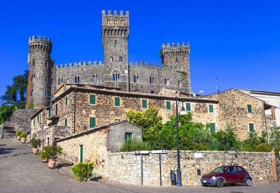 Centro storico Torre Alfina leoks - Shutterstock.com leoks