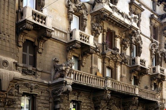 La Strada Nuova e i Palazzi dei Rolli Genova onairda - Shutterstock.com onairda