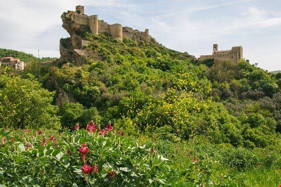 Castello Roccascalegna Buffy1982 - Shutterstock.com Buffy1982