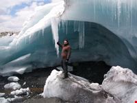 huaraz ice cave in pastoruri