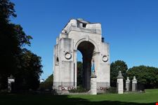 arco della rimembranza leicester