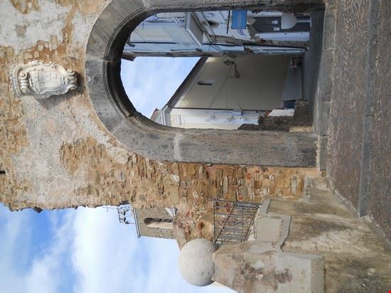 Rocca Scalinata per arrivare alla Rocca  