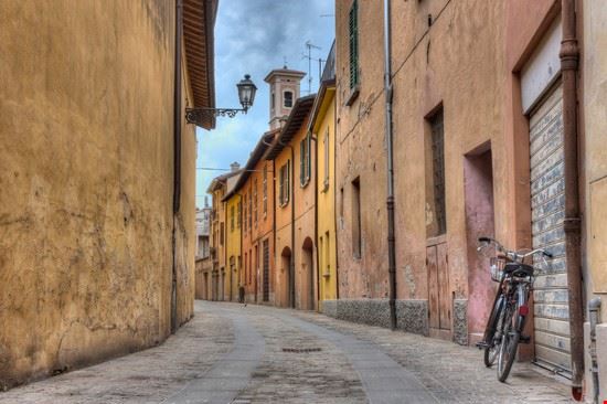  Imola ermess - Shutterstock.com ermess