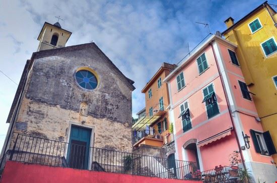 Il Borgo di Corniglia Cinque Terre Vernazza maudanros - Shutterstock.com maudanros